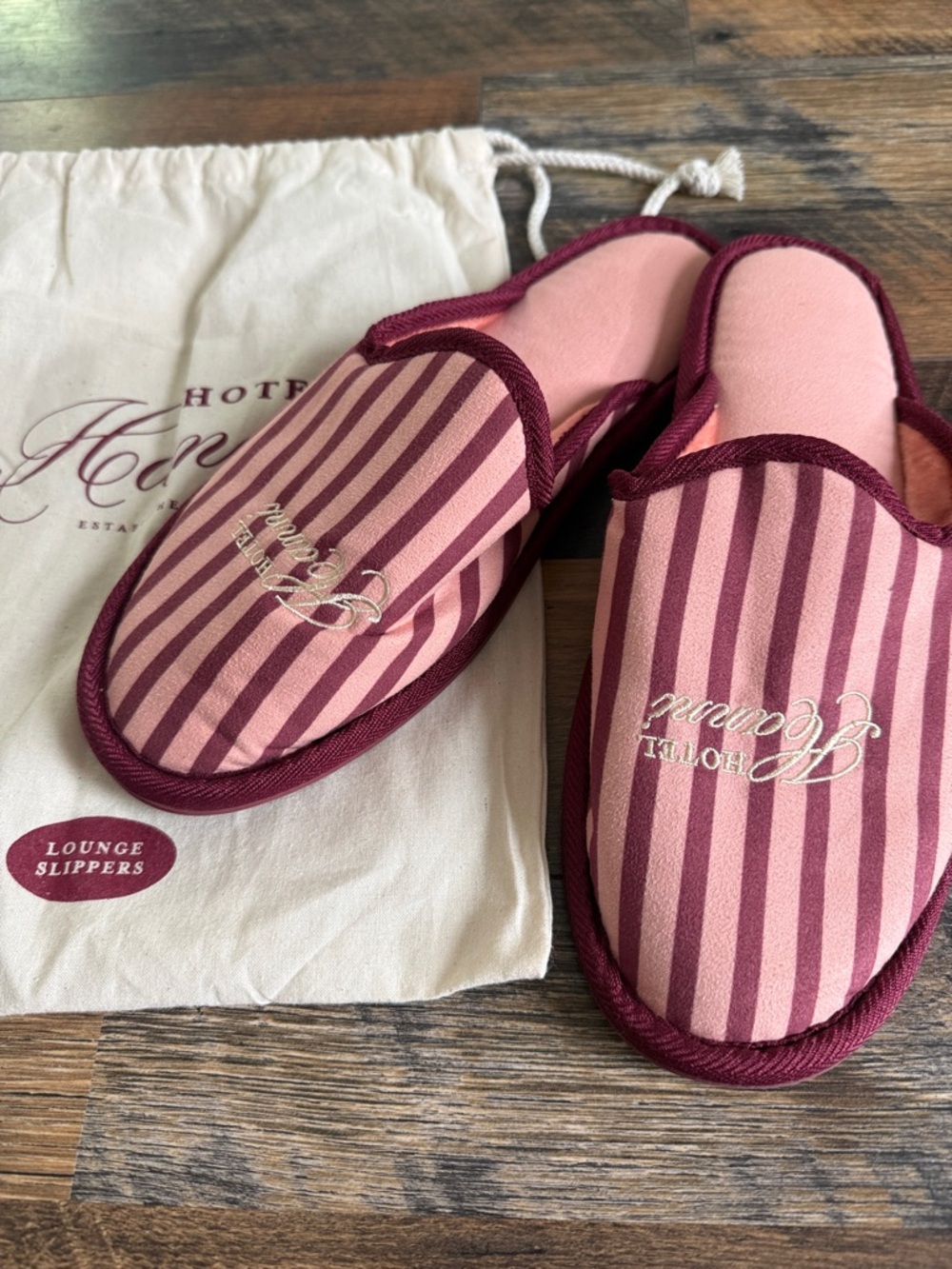 Hotel Grand Pink Striped Lounge Slippers